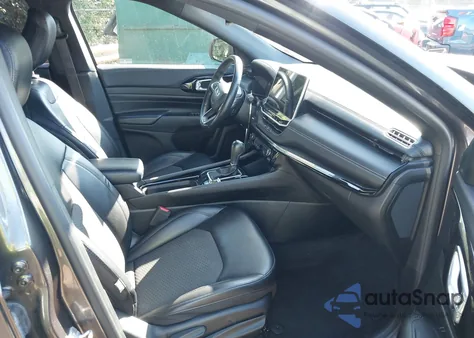 2022 Jeep Compass Altitude 4X4 из США, поврежденный, VIN 3C4NJDBB8NT222546